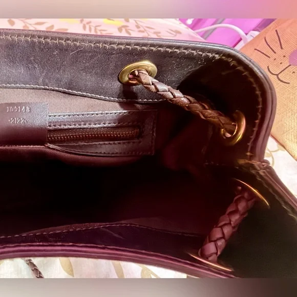 Genuine PreLoved Gucci GG Monogram Canvas, Small, Made in Italy - Picture 4 of 10